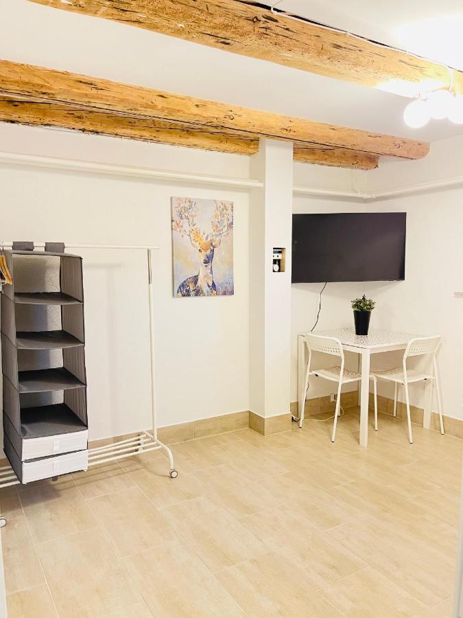 Aday - Cozy Private Room In The Center Aalborg Buitenkant foto